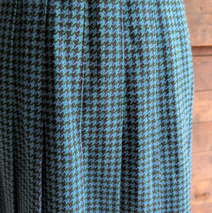 80s Vintage Pleated Blue/Green Houndstooth Skirt