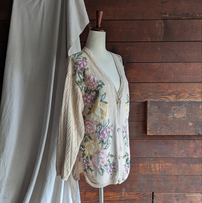 90s Vintage Cream Embroidered Floral Cardigan