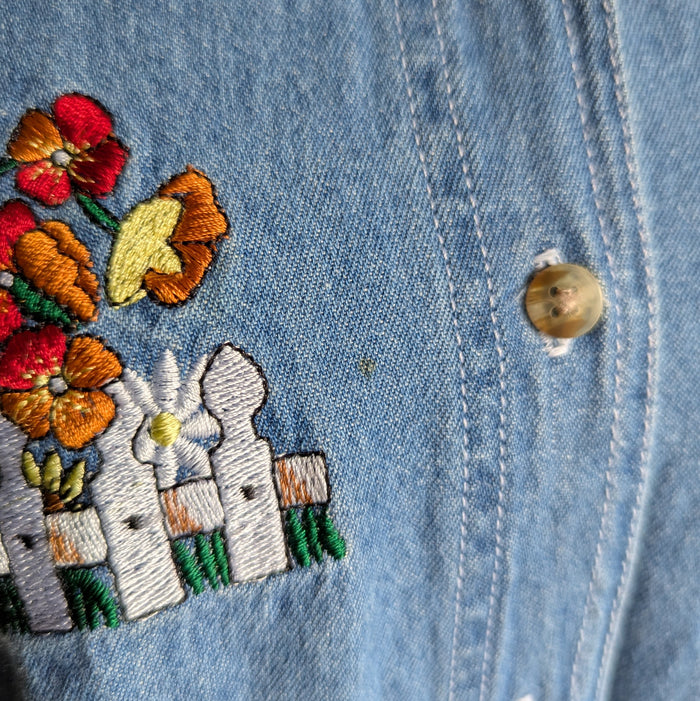 90s Vintage Embroidered Birdhouse Denim Shirt