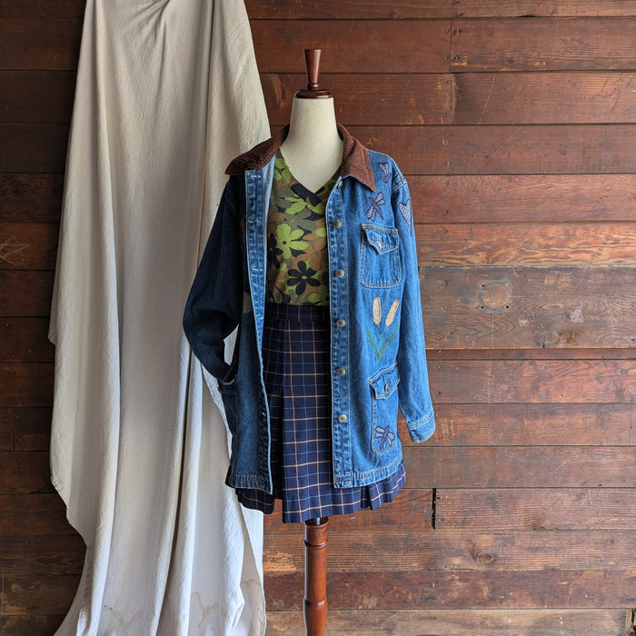 90s Vintage Green and Brown Floral Print Tee