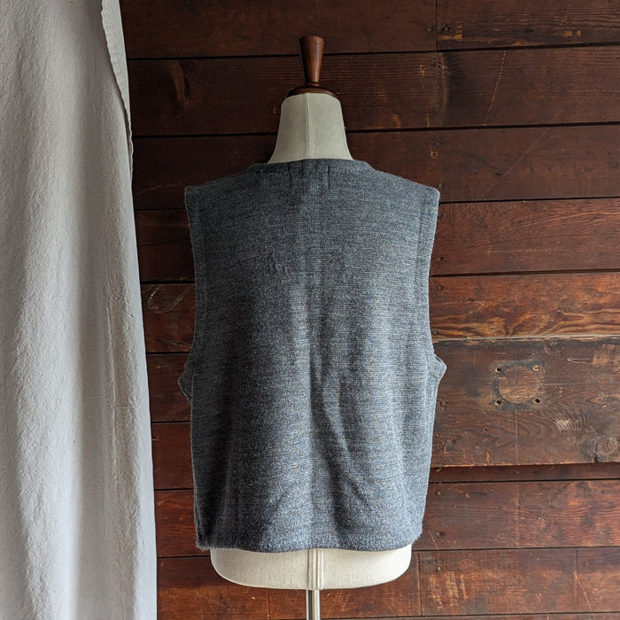 90s Vintage Grey Embroidered Acrylic Vest