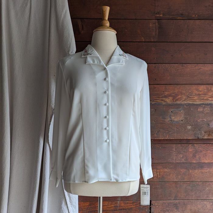 90s Vintage Ivory Embroidered Collar Blouse