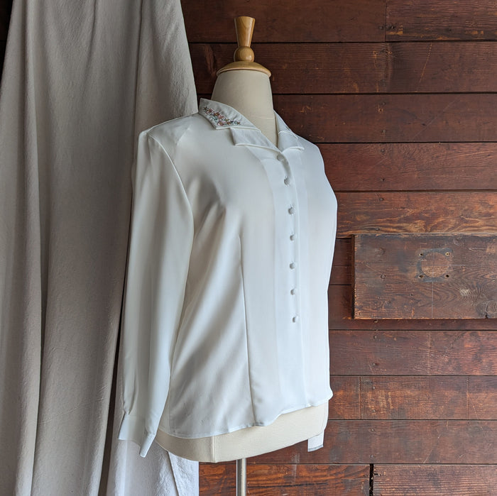90s Vintage Ivory Embroidered Collar Blouse