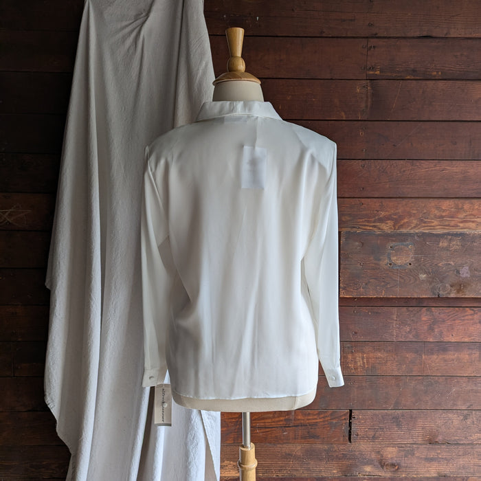 90s Vintage Ivory Embroidered Collar Blouse