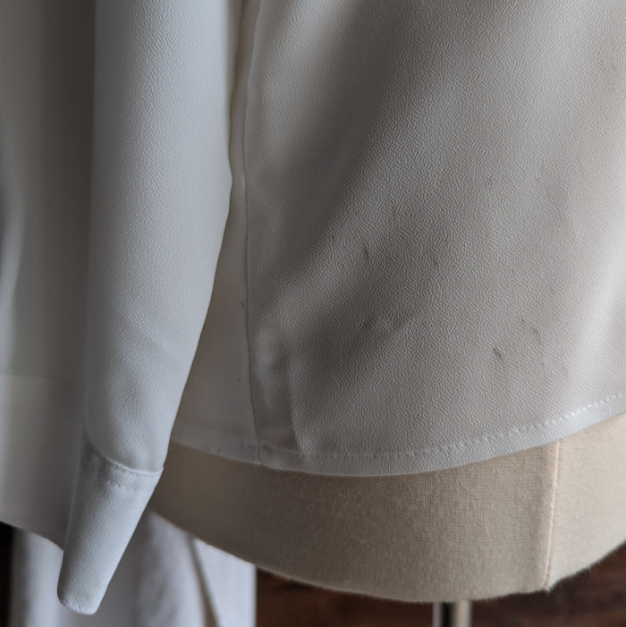 90s Vintage Ivory Embroidered Collar Blouse