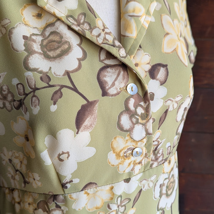 90s Vintage Light Green Floral Shirtdress