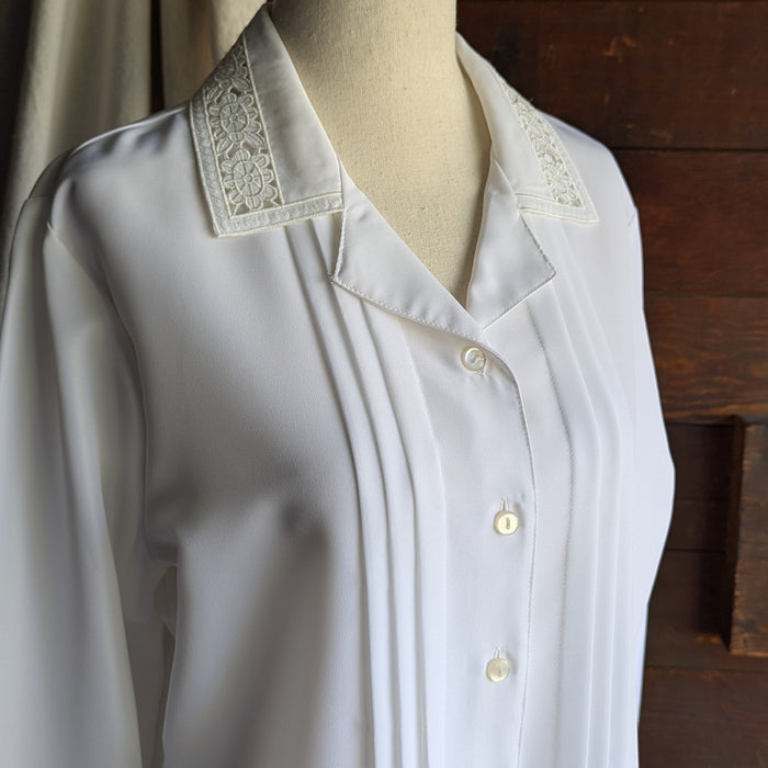 90s Vintage White Long Sleeve Boxy Blouse
