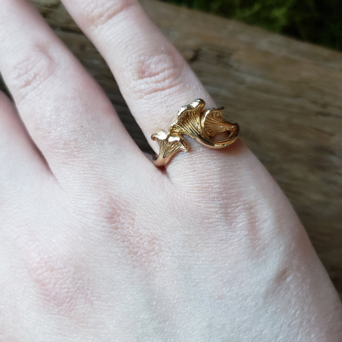 Bronze Chanterelle Mushroom Ring