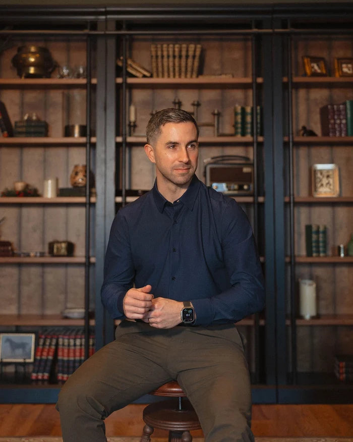 Dark Blue Solid Grain Long-Sleeved Shirt
