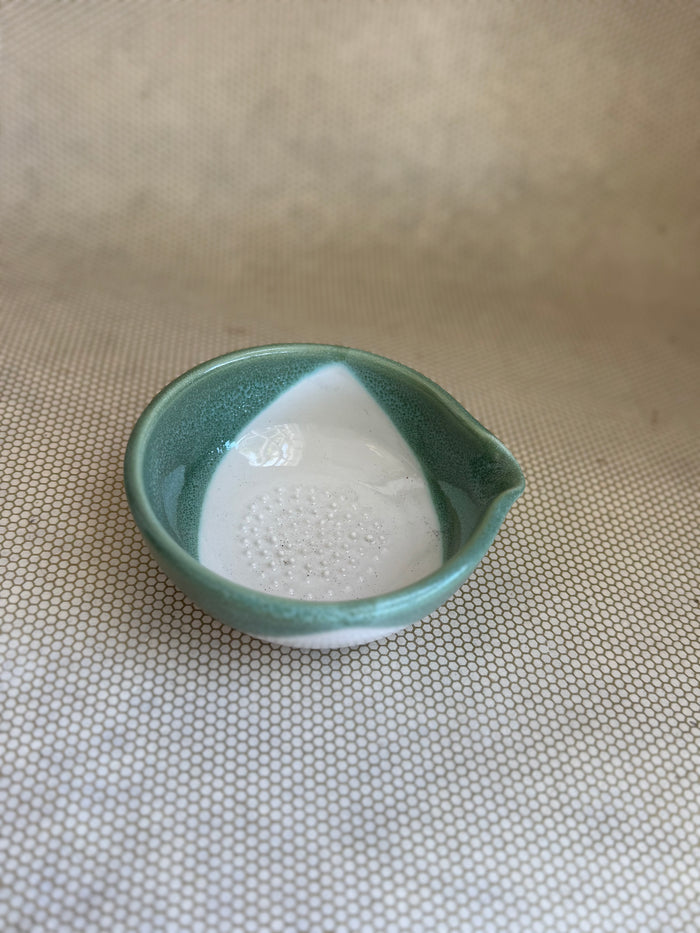 Fhar Ceramics - garlic grater dish