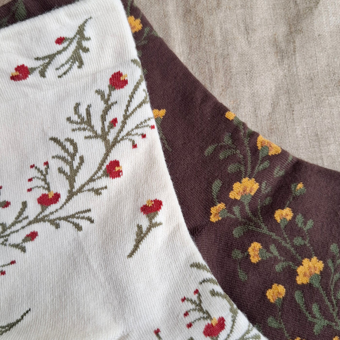 Flowing Floral Socks