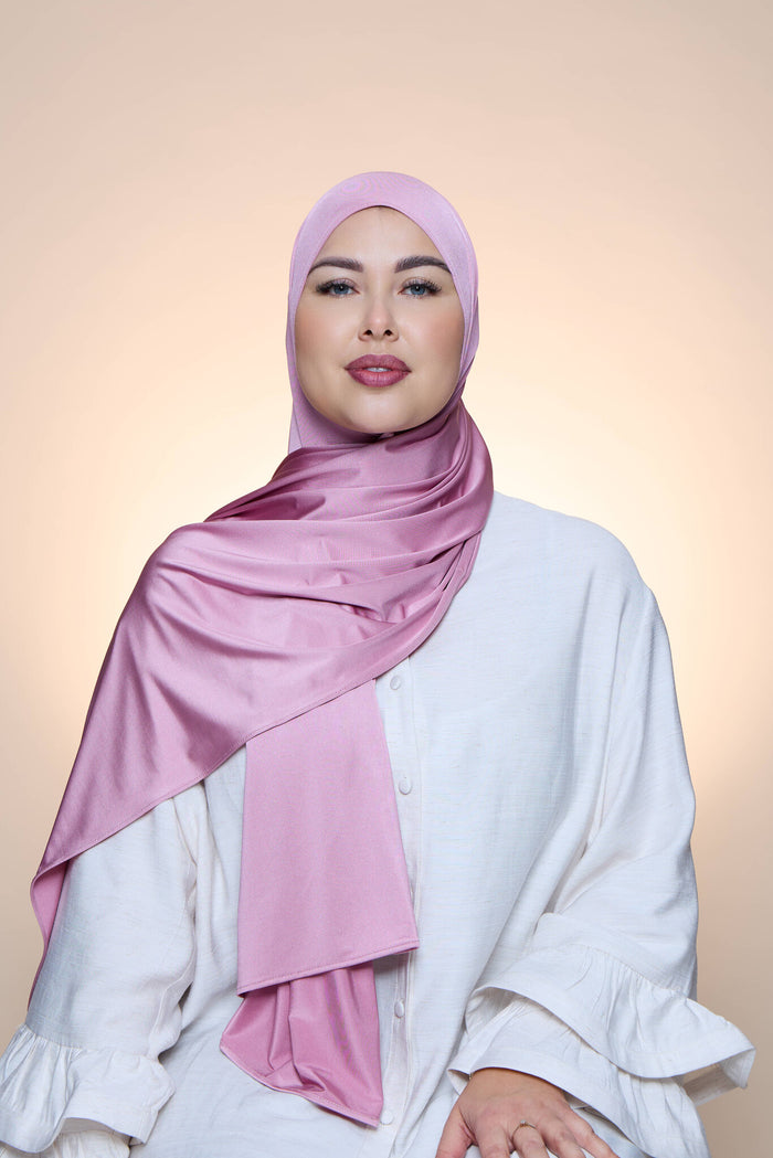 Hijab Premium Satin  Mae Amaranth pink