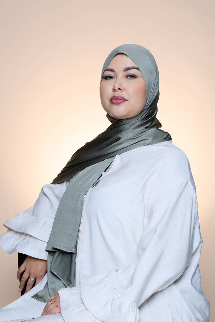 Hijab Premium Satin  Mae  Moss Green