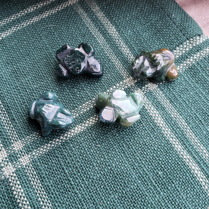 Moss Agate Frog Pocket Stones