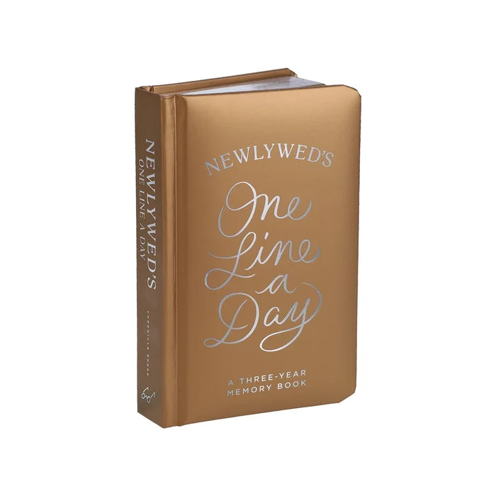 Newlywed's One Line A Day: A Three-Year Memory Book