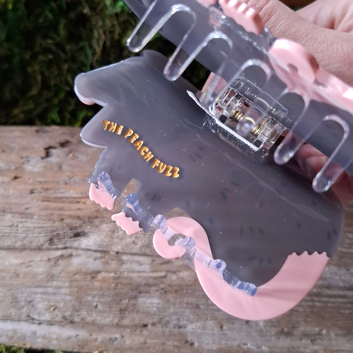 Possum Claw Clip