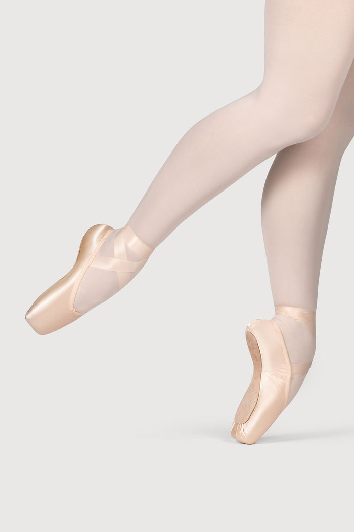 S0100 - Bloch Synergy Pointe Shoe
