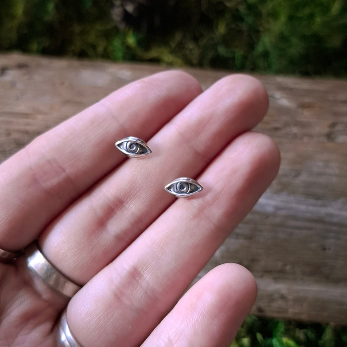 Sterling Silver Lidded Eye Studs