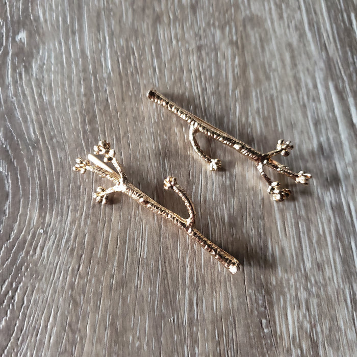 Tiny Gold Twig Hairclip