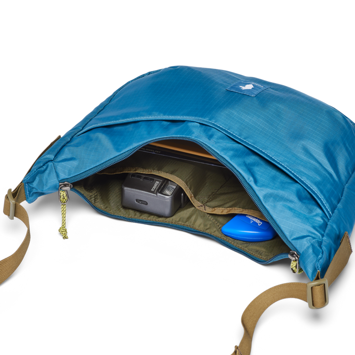Trozo 8L Shoulder Bag