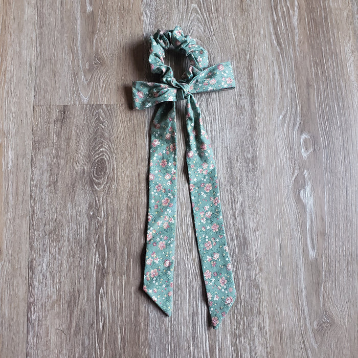 Upcycled Long Ribbon Scrunchie (Light Green Floral Print)