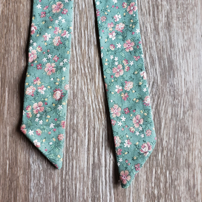 Upcycled Long Ribbon Scrunchie (Light Green Floral Print)
