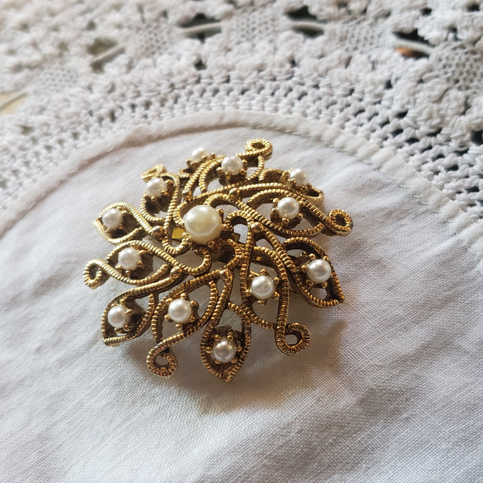 Vintage Pearl Flower Filigree Brooch