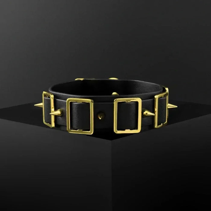 subssive collar